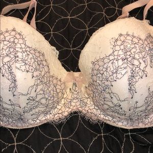 Victoria’s Secret Bra